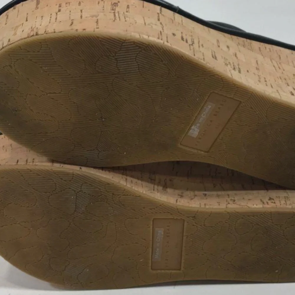 Women’s Veronica Beard Cork Platform Black Leather Thong Sandals Size 6M